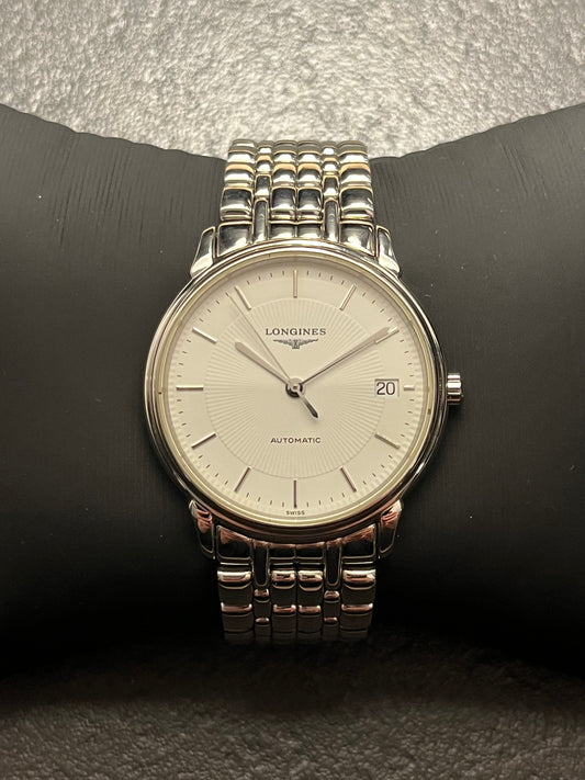 6. Longines Présence